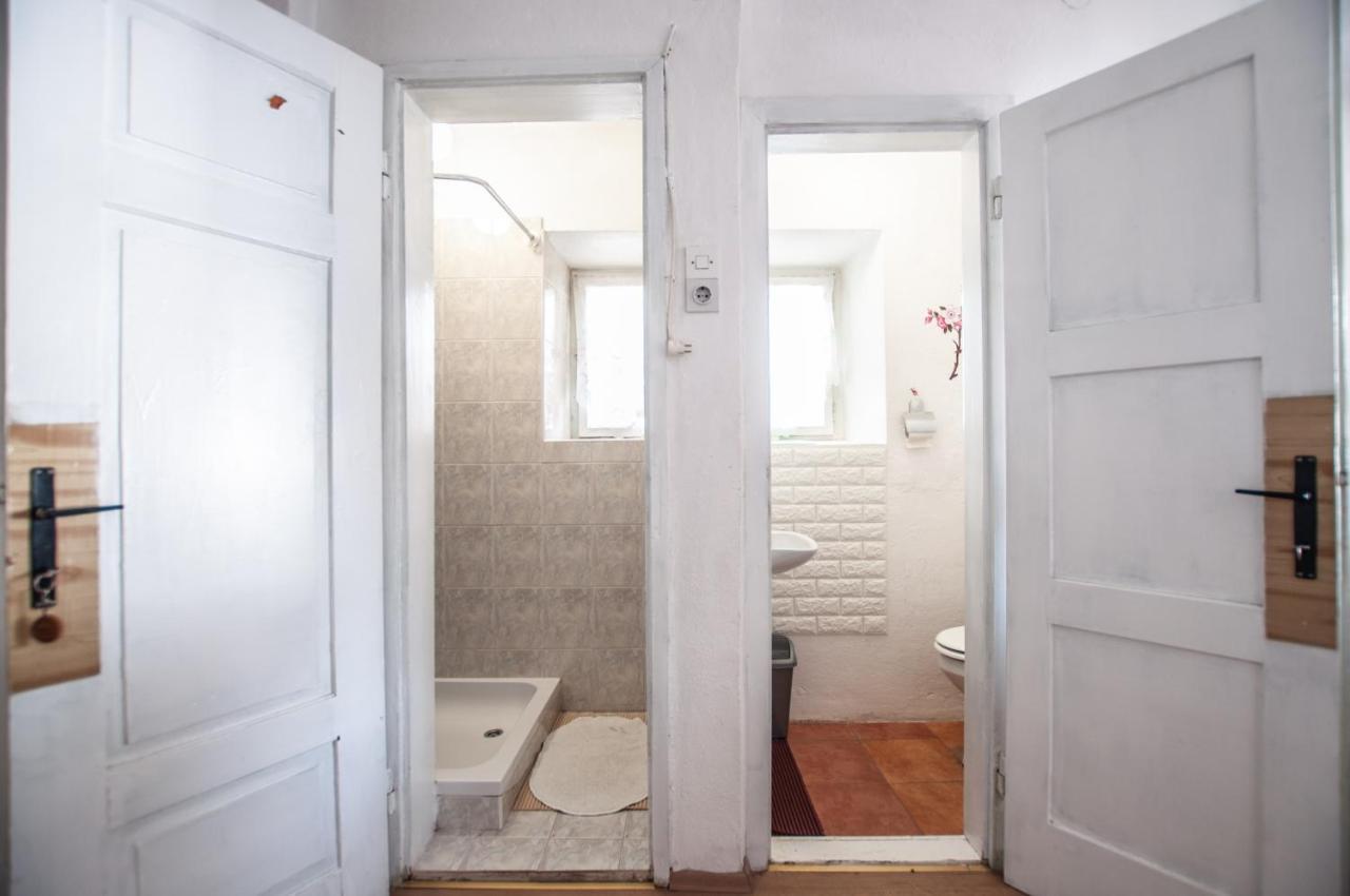 Hostel, Rooms And Apartment Ceklin Бохин Екстериор снимка
