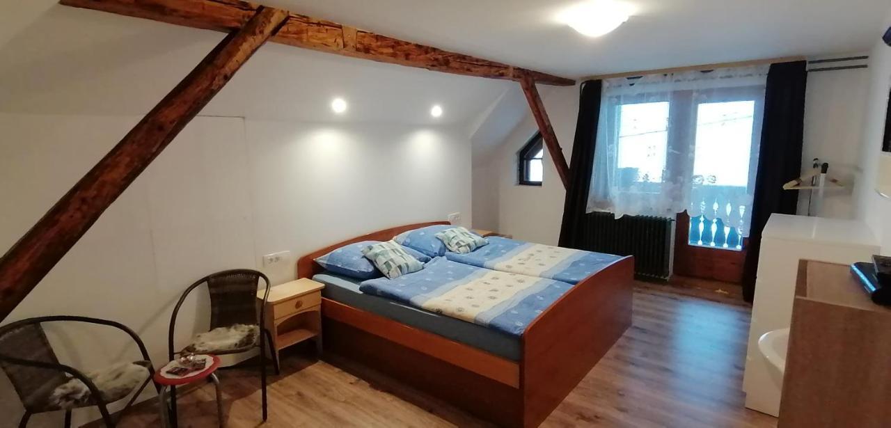 Hostel, Rooms And Apartment Ceklin Бохин Екстериор снимка